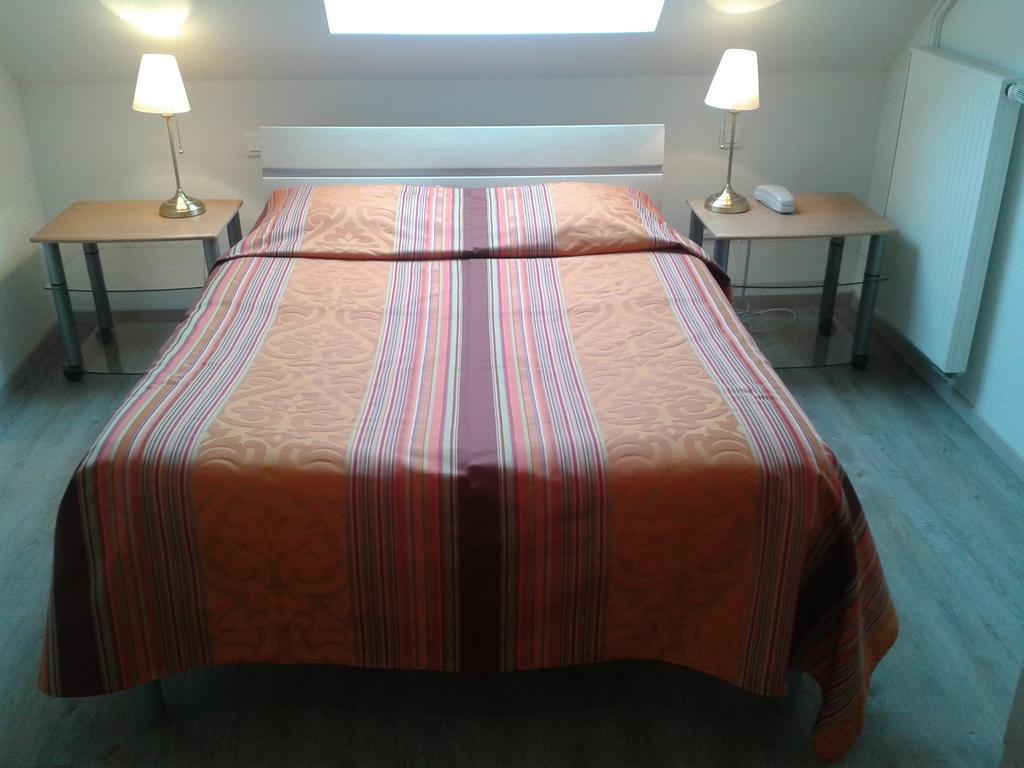 Hotel Des Bois Seltz Habitación foto