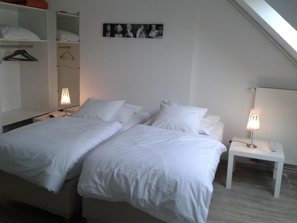 Hotel Des Bois Seltz Habitación foto
